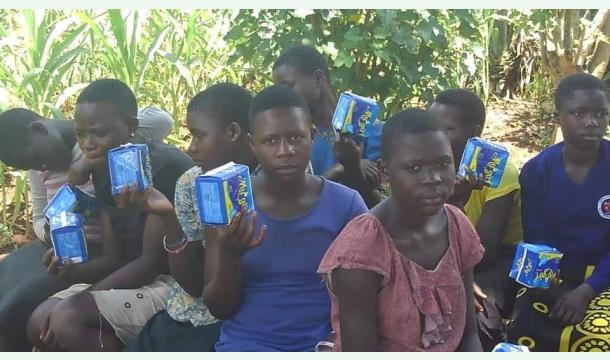 Cover BEAKING BARRIERS, ONE PAD AT A TIME