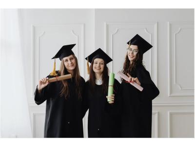 Image pour l'article: Célébrer la remise des diplômes en Suisse : Comment Organiser une Cagnotte Réussie