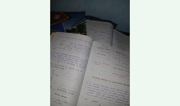 Cover « Aidez-moi à poursuivre mes études malgré les difficultés financières » “Help Me Continue My Educat...