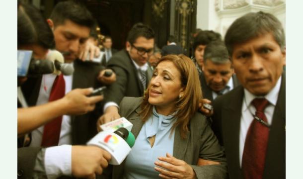 Cover Emprendimiento de derechos humanos  y la defensa legal contra la violencia de la mujer y familiares 