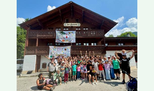Cover Escapade familiale 2026: pour un droit aux vacances pour touxtes!