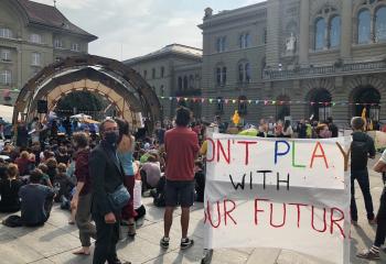 Klimagrosseltern Schweiz, Grand-parents pour le climat: Solidarität mit Klima-Aktivist/-innen