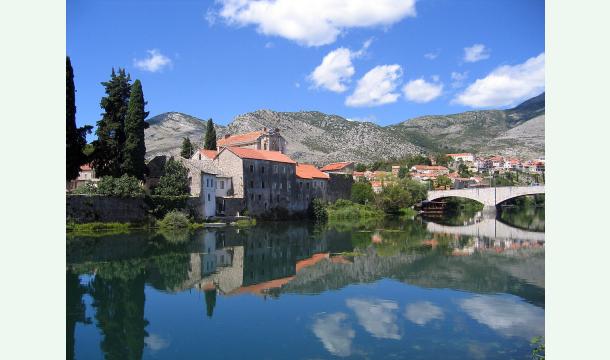 Cover Voyager à Trebinje, Dubrovnik et Boka Kotorska avec ma future épouse