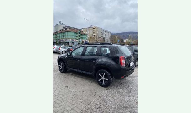 Cover Happy Dacia Duster 4x4 for easier life!