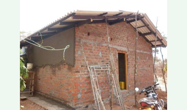 Cover Please help me build my house.