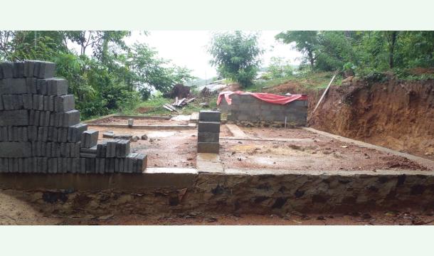 Cover Small build home 