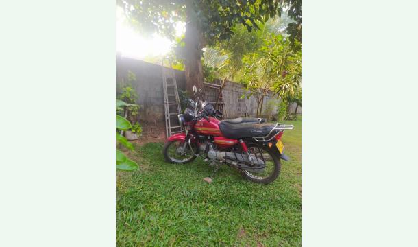 Cover Help me buy a motorcycle 