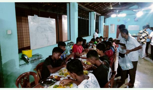 Cover Helpless and miserable people 👩‍👩‍👧‍👦