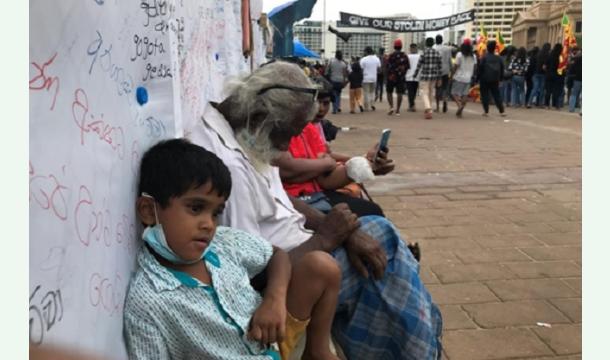 Cover Help me support a homeless family on the street.