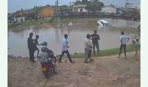 Cover Collecting aid for those displaced by the floods