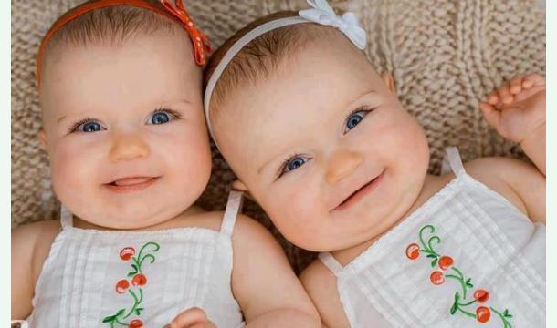 Cover La naissance de triplés,