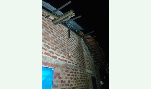 Cover The roof of my house is broken. To fix it