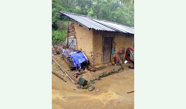 Cover To build a new house to replace the dilapidated one