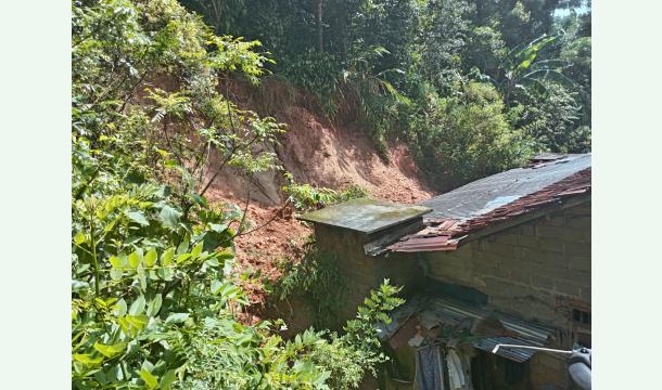 Cover Please help me “I was displaced by the flood.”