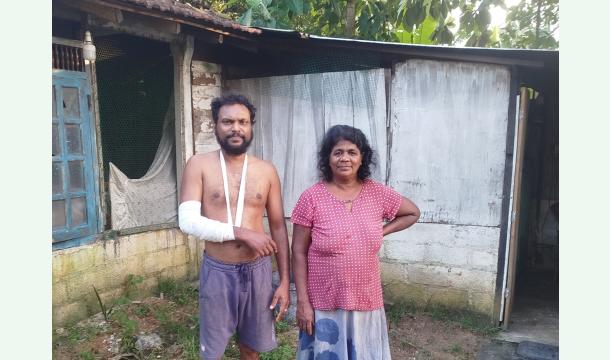 Cover To build a small house