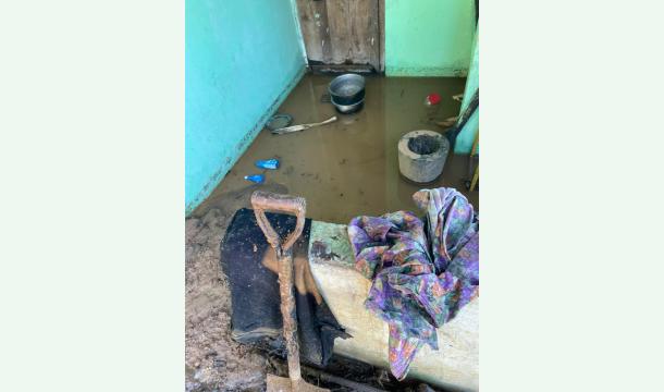 Cover Help me celebrate my mother's birthday.😞