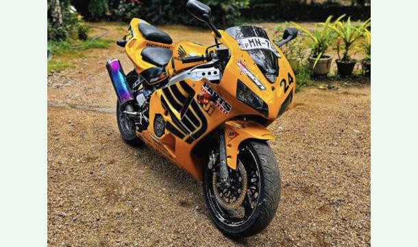 Cover Help me buy a my dream bike