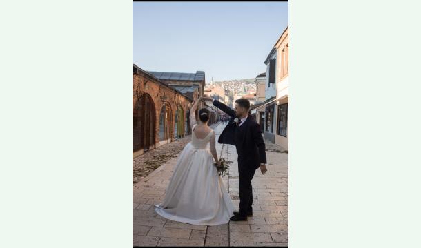 Cover "She Lifted Me When I Fell: Fund Her Perfect Wedding Together!"