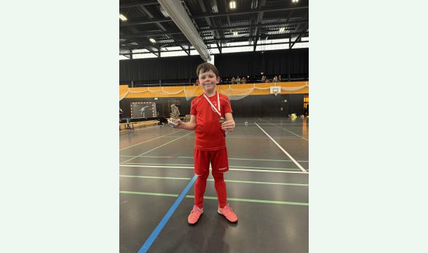 Cover To the training camp in Thailand 🥊