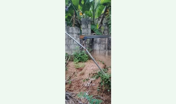 Cover To complete the of the half finished house 