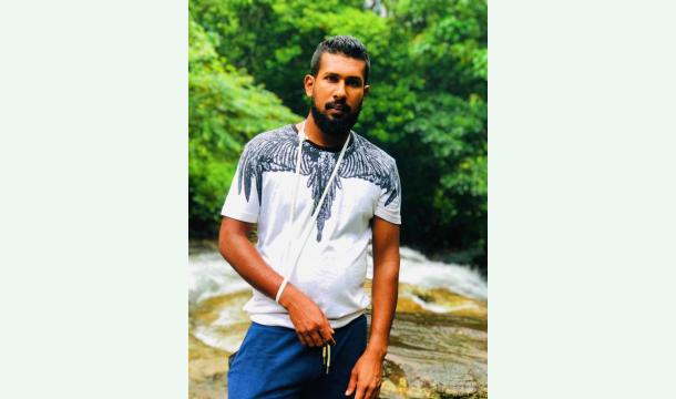 Cover My arm is broken. I don't have money to pay for it. That's why I'm asking you, God help me.